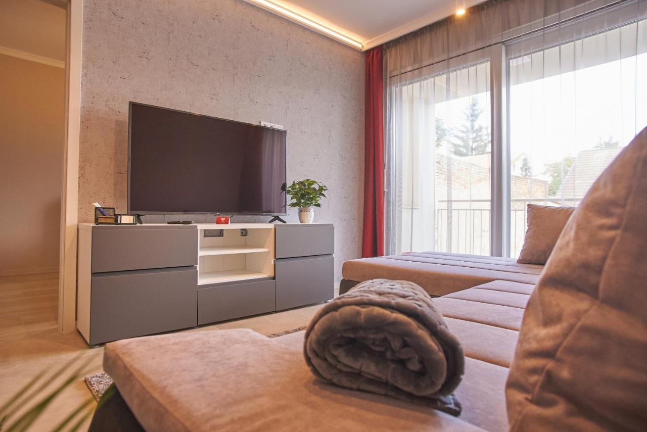 Ferienwohnung Sunlight Red Szegedin Exterior foto