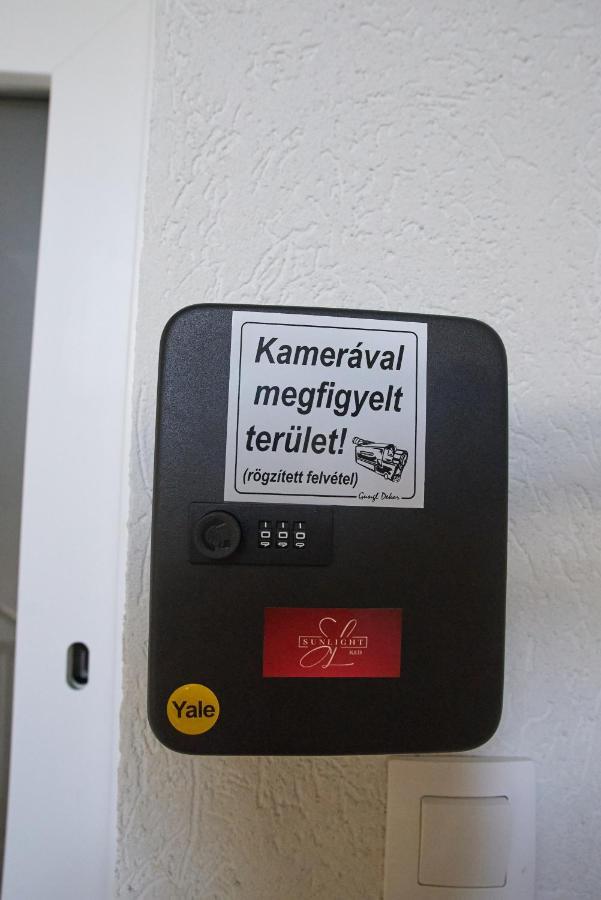 Ferienwohnung Sunlight Red Szegedin Exterior foto